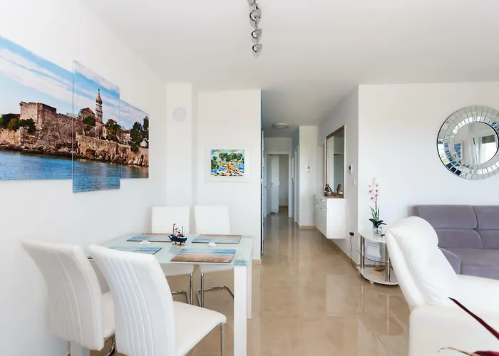 Marinela Apartament *