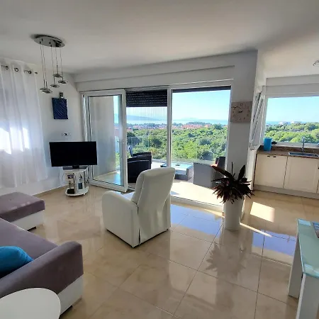 Marinela Apartman *