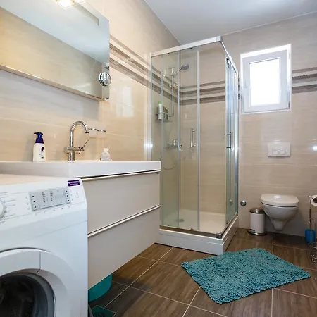 Marinela Apartman *